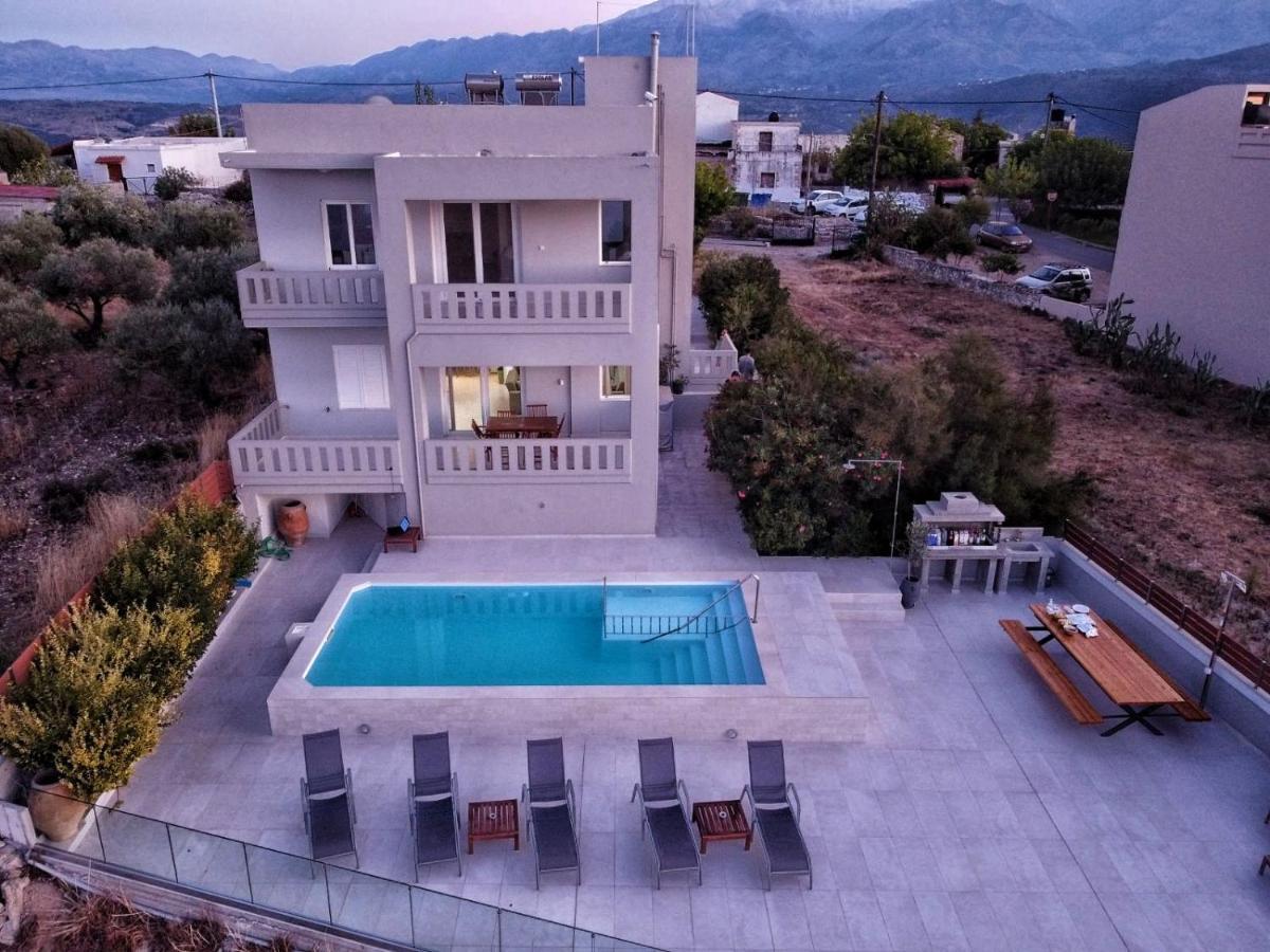 Villa Kelaidis Megala Chorafia Екстериор снимка